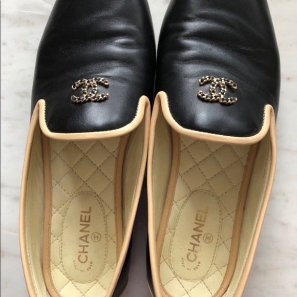 Authentic Chanel Interlocking CC Loafers - Picture 5 of 8
